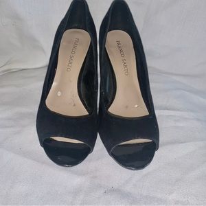 Franco Sarto  open toe wedge pumps, black size 9